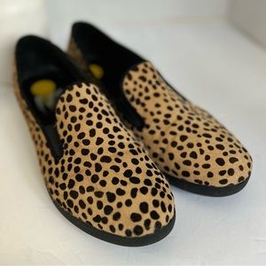 FitFlops Animal Print Premium Leather Calf Hair Loafers. Size 7.5